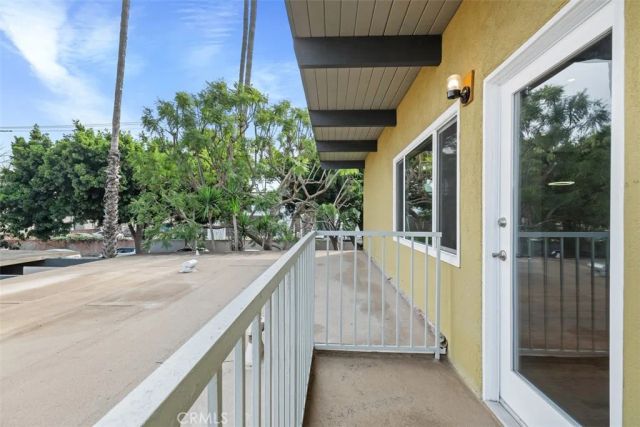 2325 Kansas Avenue 7, Santa Monica, CA 90404