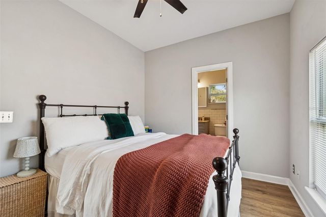 2517 3RD AVENUE N, St Petersburg, FL 33713