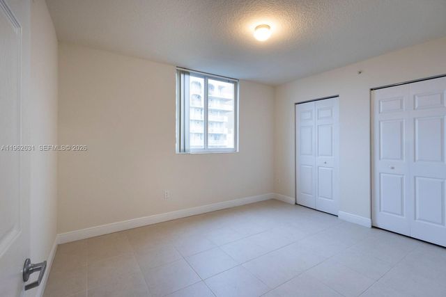 2350 SW 27th Ave 106, Miami, FL 33145