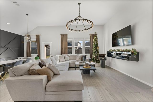 2450 Bear Creek Drive, Rosharon, TX 77583