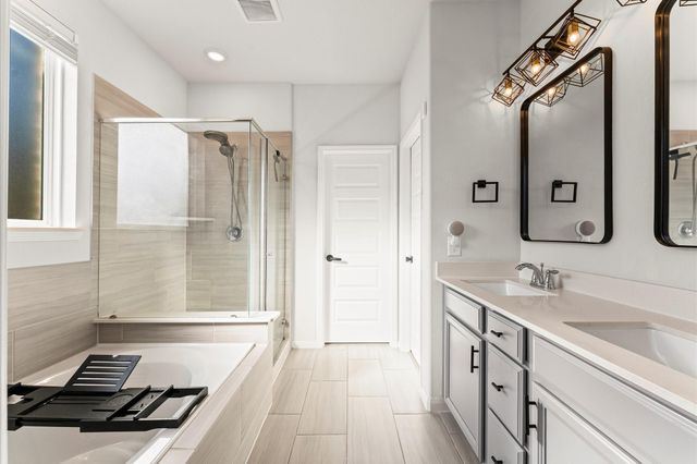 2450 Bear Creek Drive, Rosharon, TX 77583