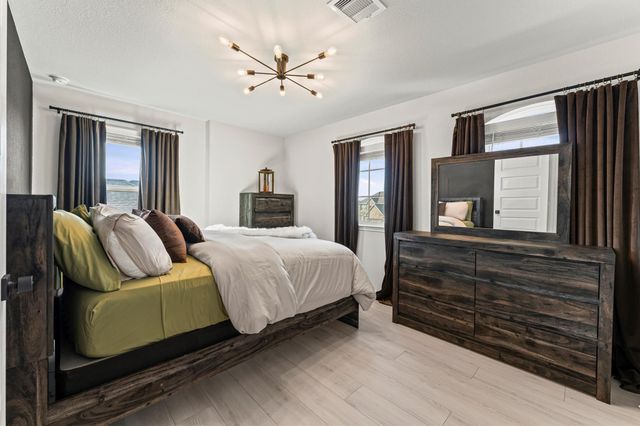 2450 Bear Creek Drive, Rosharon, TX 77583