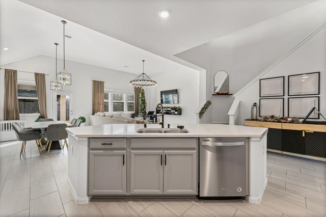 2450 Bear Creek Drive, Rosharon, TX 77583