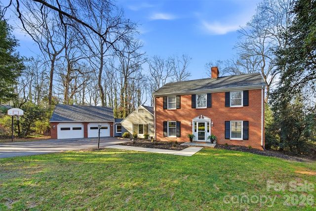 4041 4th Street Court NW, Hickory, NC 28601