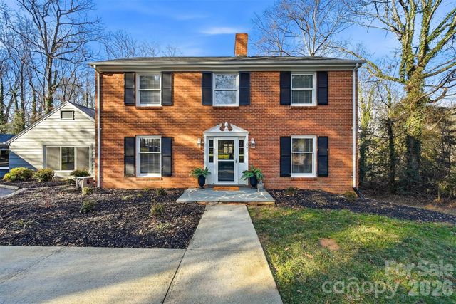 4041 4th Street Court NW, Hickory, NC 28601