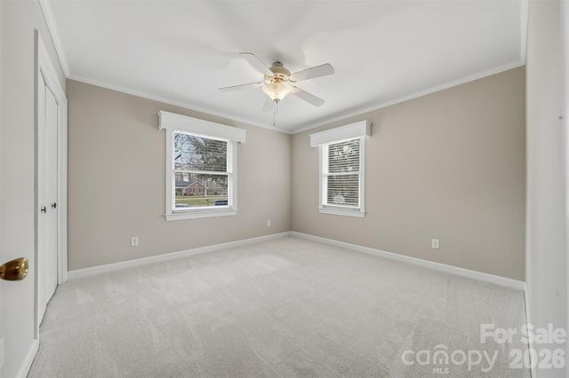 4041 4th Street Court NW, Hickory, NC 28601