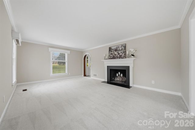 4041 4th Street Court NW, Hickory, NC 28601