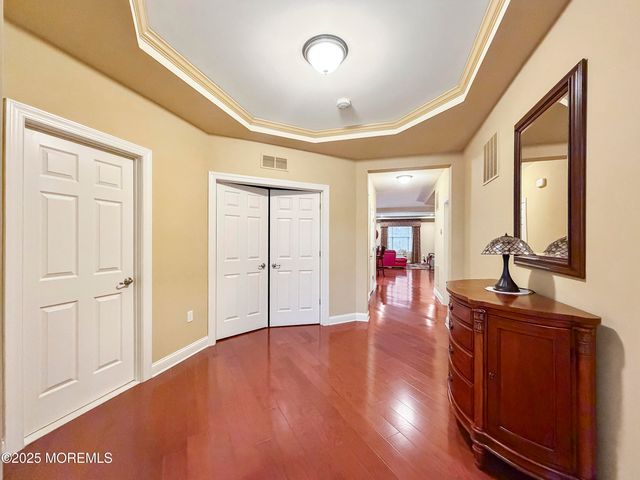 16 Pembroke Drive, Jackson, NJ 08527