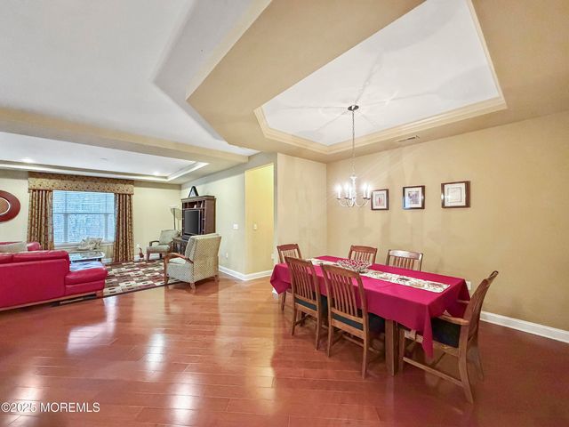 16 Pembroke Drive, Jackson, NJ 08527