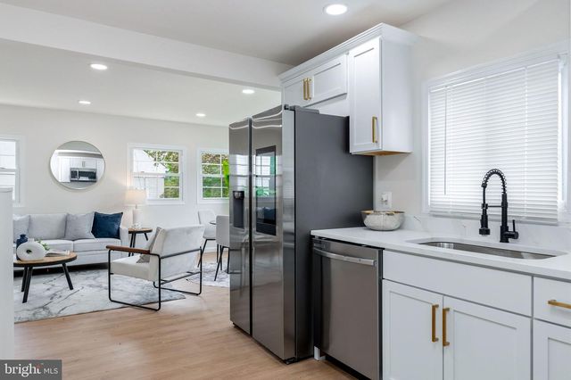 3310 UNIVERSITY BLVD W, Kensington, MD 20895