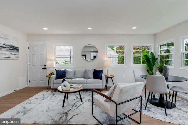 3310 UNIVERSITY BLVD W, Kensington, MD 20895