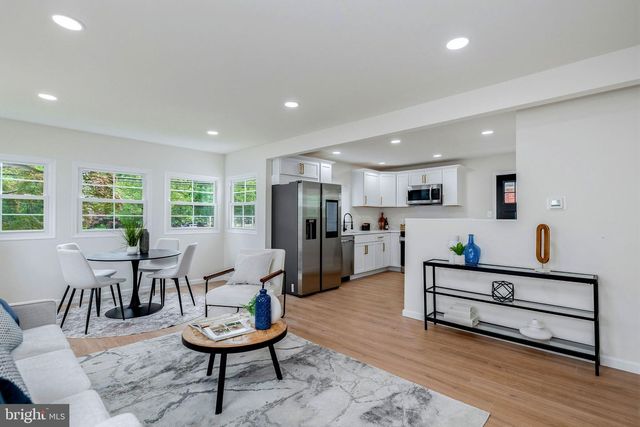 3310 UNIVERSITY BLVD W, Kensington, MD 20895