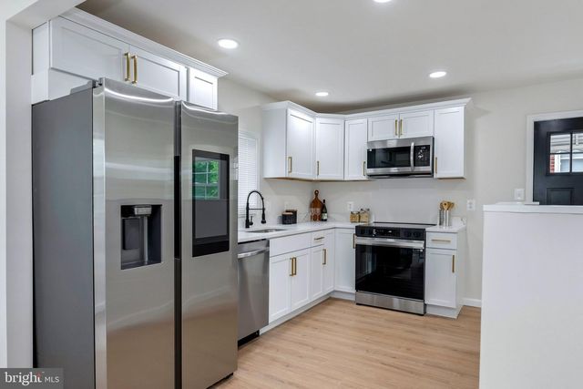 3310 UNIVERSITY BLVD W, Kensington, MD 20895
