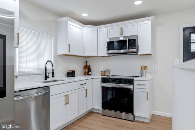 3310 UNIVERSITY BLVD W, Kensington, MD 20895
