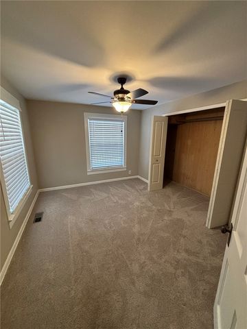 868 N Main Street, Cave Springs, AR 72718