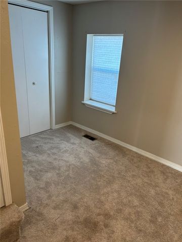 868 N Main Street, Cave Springs, AR 72718