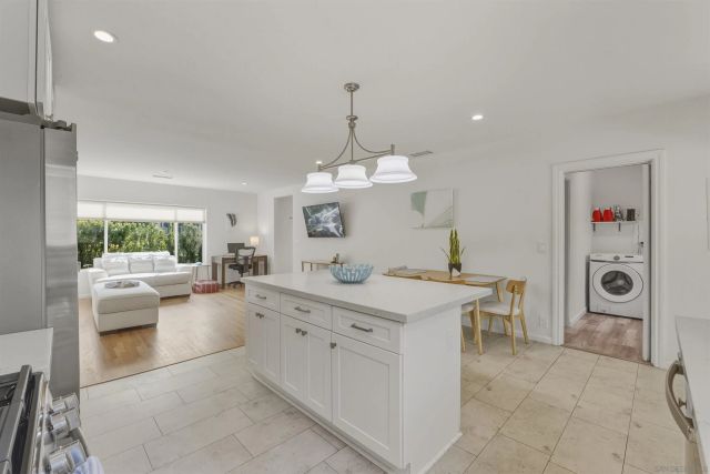 1066-68 Emerald St, San Diego, CA 92109