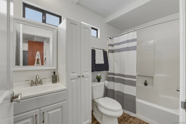 1066-68 Emerald St, San Diego, CA 92109