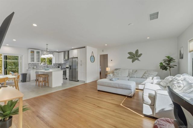 1066-68 Emerald St, San Diego, CA 92109