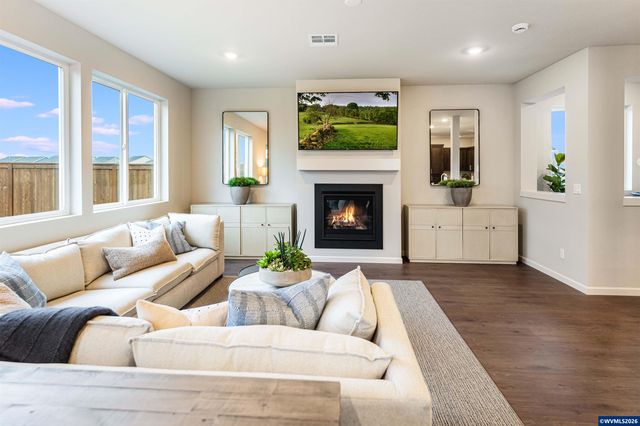 1455 Logan Pkw SE, Albany, OR 97322