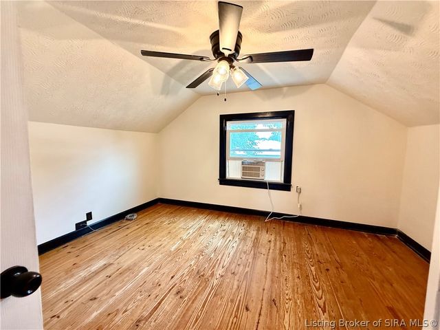 210 Mitchell Street, Henryville, IN 47126
