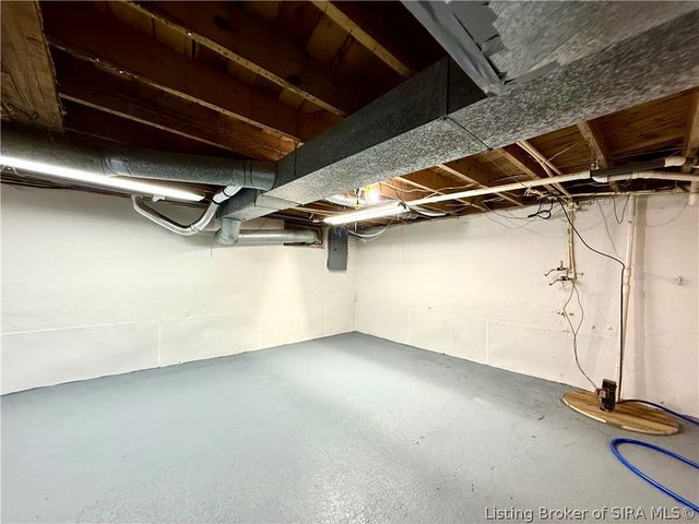 210 Mitchell Street, Henryville, IN 47126