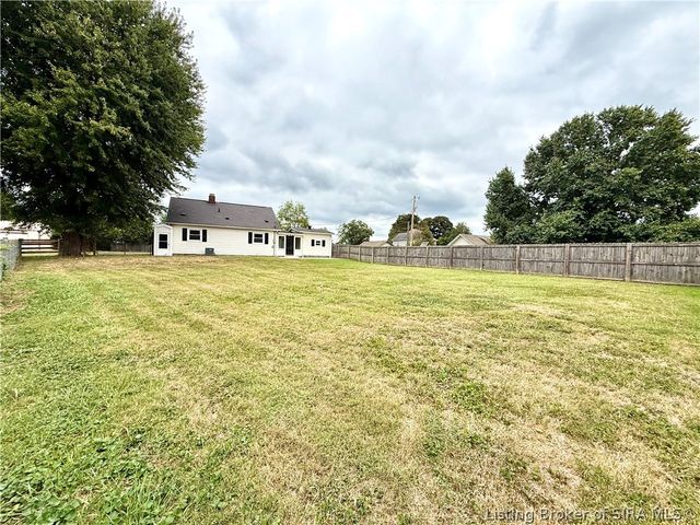210 Mitchell Street, Henryville, IN 47126