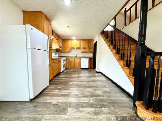 210 Mitchell Street, Henryville, IN 47126