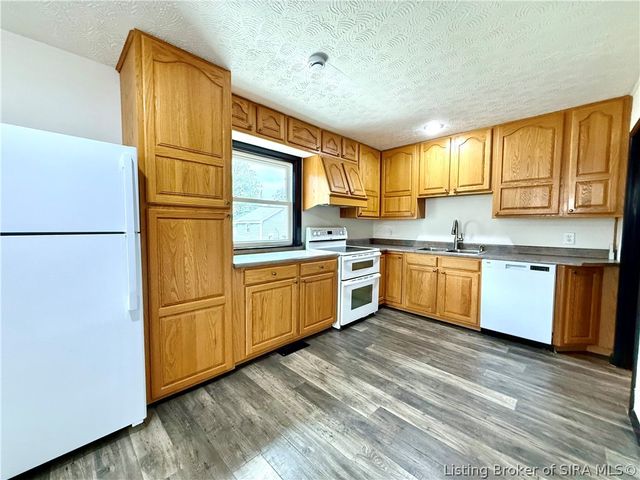 210 Mitchell Street, Henryville, IN 47126