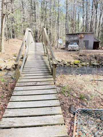 2390 Morse Brook Road, Putney, VT 05346