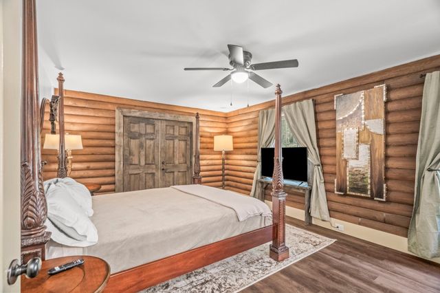 1068 Carl Perry Rd, Ashland City, TN 37015
