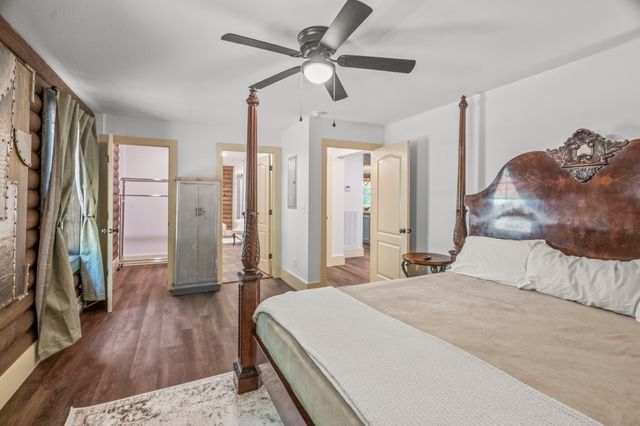 1068 Carl Perry Rd, Ashland City, TN 37015