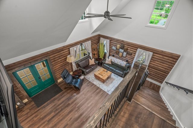 1068 Carl Perry Rd, Ashland City, TN 37015