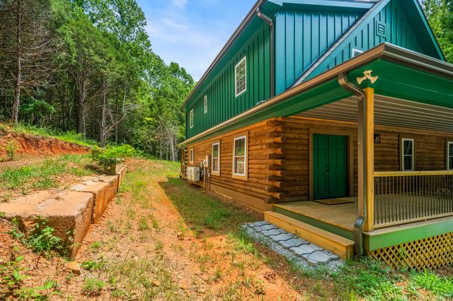 1068 Carl Perry Rd, Ashland City, TN 37015