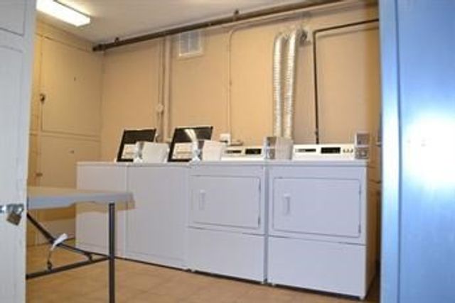 416 Belgrade Ave 46, Boston, MA 02132