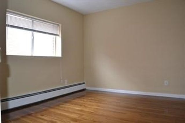 416 Belgrade Ave 46, Boston, MA 02132