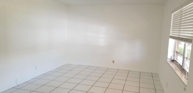 1448 Holly Heights Drive 3, Fort Lauderdale, FL 33304