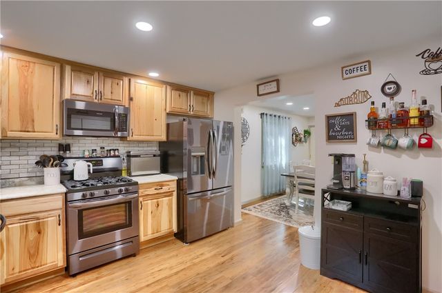 304 Orlando Ave, Neshannock Twp, PA 16105
