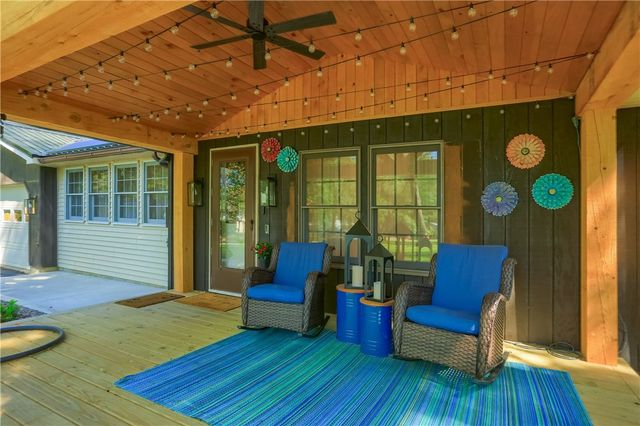 304 Orlando Ave, Neshannock Twp, PA 16105