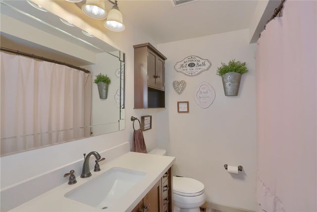 304 Orlando Ave, Neshannock Twp, PA 16105
