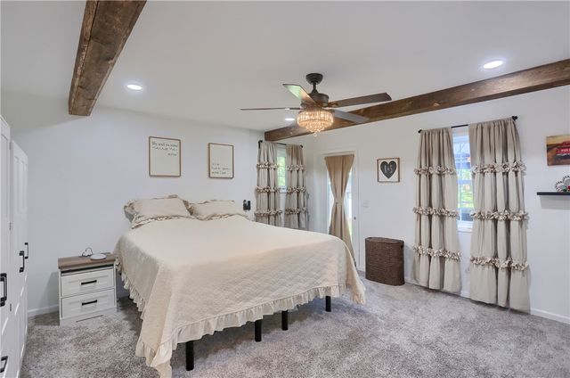 304 Orlando Ave, Neshannock Twp, PA 16105