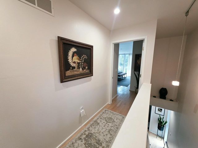 6022 N Sunny Point ROAD, Milwaukee, WI 53209