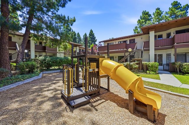 448 Costa Mesa Terrace A, Sunnyvale, CA 94085