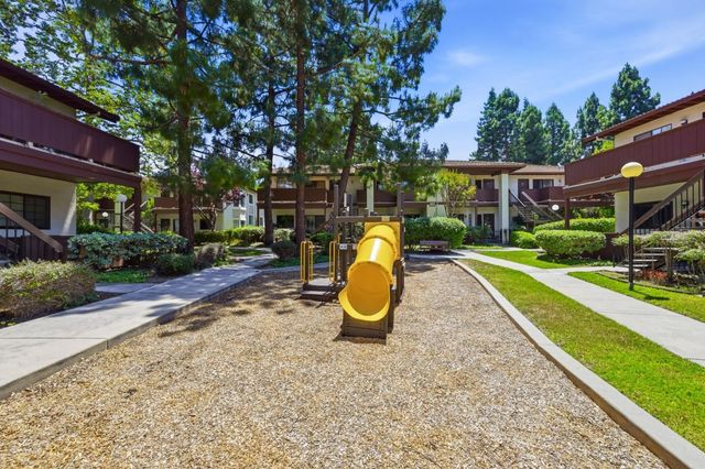 448 Costa Mesa Terrace A, Sunnyvale, CA 94085
