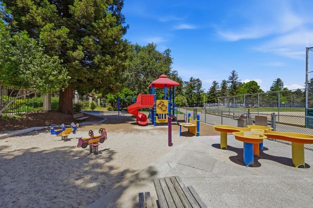 448 Costa Mesa Terrace A, Sunnyvale, CA 94085