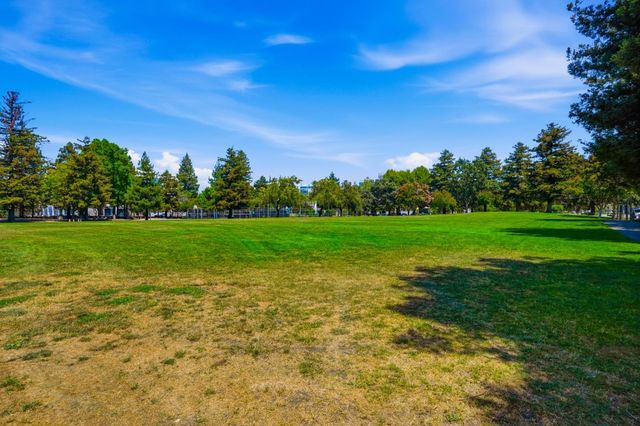 448 Costa Mesa Terrace A, Sunnyvale, CA 94085