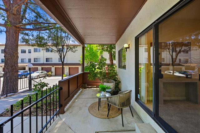 448 Costa Mesa Terrace A, Sunnyvale, CA 94085