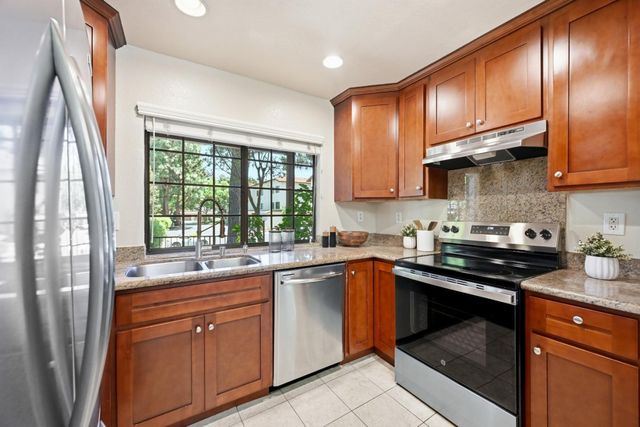 448 Costa Mesa Terrace A, Sunnyvale, CA 94085