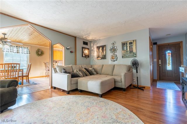 2501 Downing Street SW, East Sparta, OH 44626