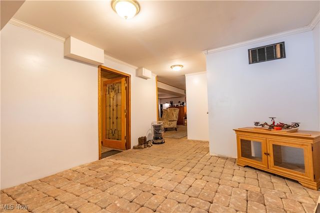 2501 Downing Street SW, East Sparta, OH 44626